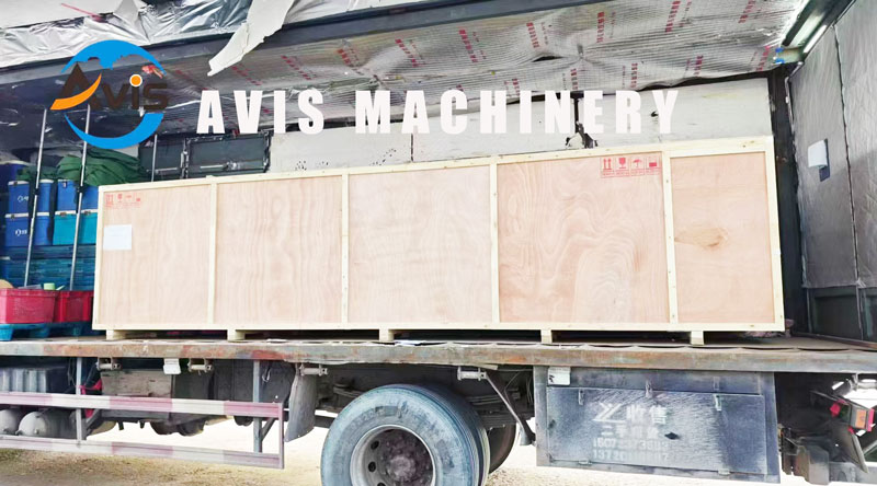 Craftsmanship Goes Global, Cleanliness Reaches The World | One 4-Meter And One 6-Meter Fully Automatic Bottle Washing Machines Depart For Port